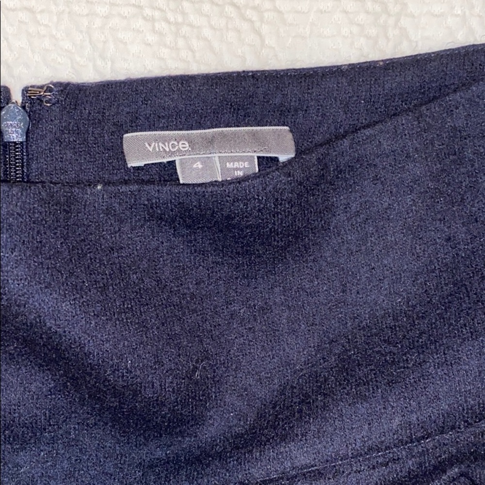 NWOT Vince pleated navy miniskirt - Picture 2 of 5